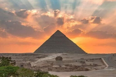 Hurghada Pyramiden Entfernung – Bus oder Flug nach Kairo zu den Pyramiden von Gizeh
