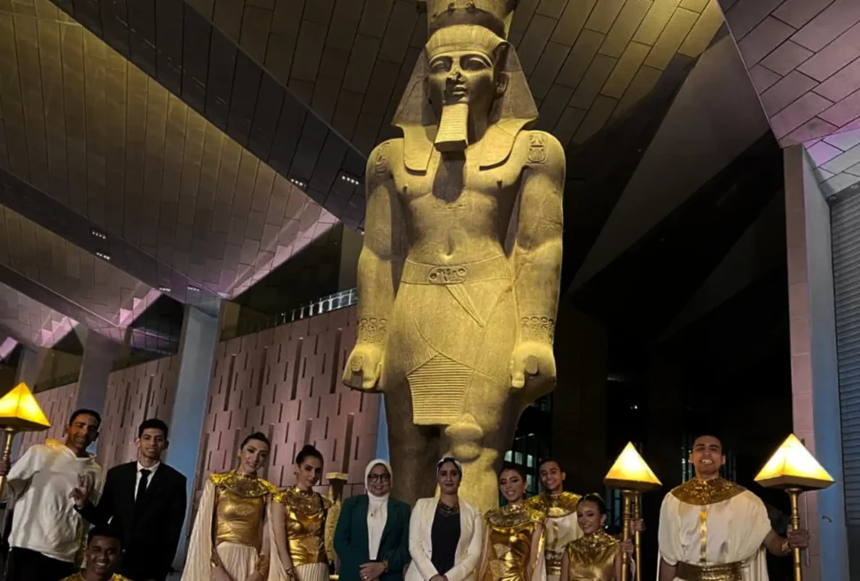 Kairo Sehenswürdigkeiten mit den Pyramiden von Gizeh, der Sphinx und dem Ägyptischen Museum